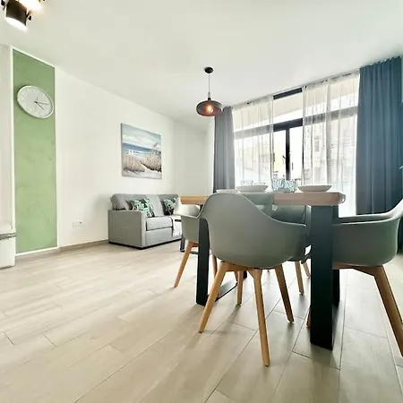 El Palmito En Centro, Terraza Privada, Cocina Completa Y Wifi Apartamento Corralejo